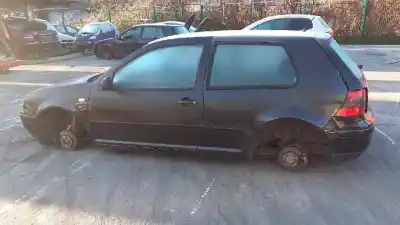 Vehículo de desguace volkswagen golf iv berlina (1j1) highline del año 2001 con motor azd