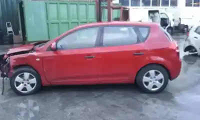 Vehicul casat kia cee´d concept al anului 2008 alimentat g4fa