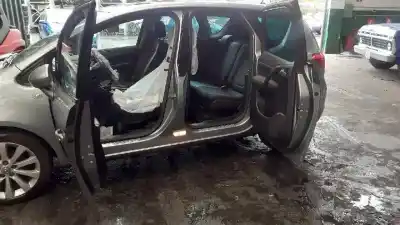 Scrapping Vehicle opel meriva b selective of the year 2010 powered a14nel