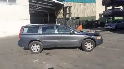 Veículo de Sucata volvo xc70 ii (136) d5 awd do ano 2006 alimentado d5244t4