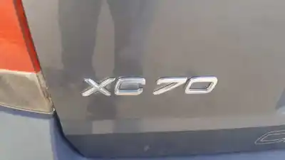 Veículo de Sucata volvo xc70 ii (136) d5 awd do ano 2006 alimentado d5244t4