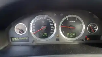 Veículo de Sucata volvo xc70 ii (136) d5 awd do ano 2006 alimentado d5244t4