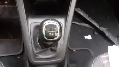 Veicolo di demolizione kia venga emotion dell'anno 2010 alimentato d4fb