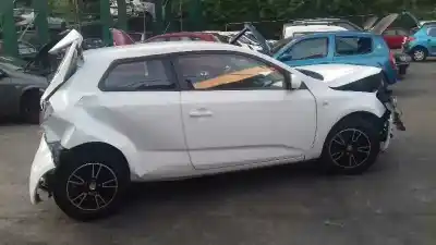 Veículo de Sucata kia cee´d 1.4 cat do ano 2011 alimentado g4fa