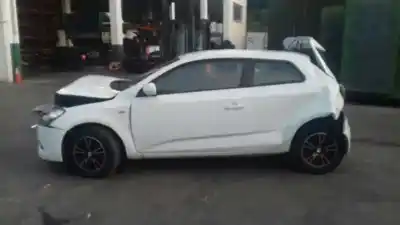 Veículo de Sucata kia cee´d 1.4 cat do ano 2011 alimentado g4fa