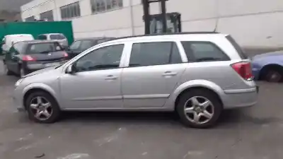 Veículo de Sucata opel astra h caravan enjoy do ano 2006 alimentado z 17 dth
