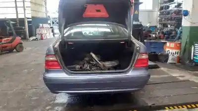 Здавання транспортного засобу mercedes-benz clase clk (w208) coupe 230 compressor (evo) (208.348) року 2000 потужний m111982