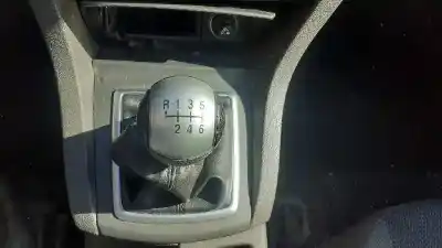 Veicolo di demolizione ford focus berlina (cap) ghia dell'anno 2005 alimentato g6da
