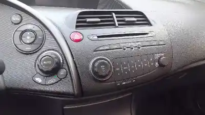 Veicolo di demolizione honda civic berlina 5 (fk) 1.4 sport dell'anno 2009 alimentato l13z1