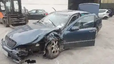 Здавання транспортного засобу MERCEDES-BENZ CLASE S (W220) BERLINA 320 CDI (220.026) року 2001 потужний 613960