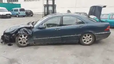 Здавання транспортного засобу mercedes-benz clase s (w220) berlina 320 cdi (220.026) року 2001 потужний 613960
