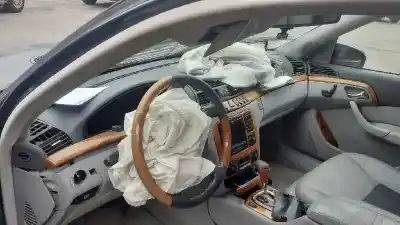 Здавання транспортного засобу mercedes-benz clase s (w220) berlina 320 cdi (220.026) року 2001 потужний 613960