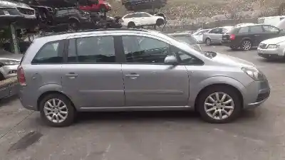 Sloopvoertuig opel zafira b enjoy van het jaar 2007 aangedreven z19dt