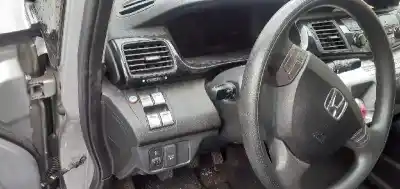 Здавання транспортного засобу honda fr-v (be) 2.2 i ctdi (be5) року 2007 потужний n22a1