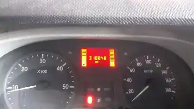 Здавання транспортного засобу renault mascott 3.0 diesel року 2006 потужний zd3600