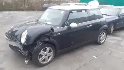 Здавання транспортного засобу MINI                                               MINI (R50,R53)                                                                                                                                                                                                                                             One                                                                                                                                                                                                                                                        року 2005 потужний W10B16A