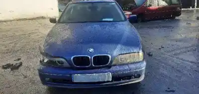 Veículo de Sucata bmw serie 5 berlina (e39) 520d do ano 2003 alimentado m47204d1