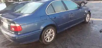 Veículo de Sucata bmw serie 5 berlina (e39) 520d do ano 2003 alimentado m47204d1
