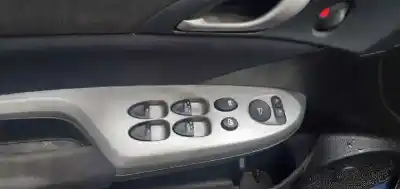 Veicolo di demolizione honda civic berlina 5 (fk) 1.8 executive dell'anno 2006 alimentato r18a2