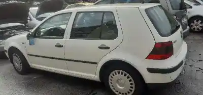 Veicolo di demolizione volkswagen golf iv berlina (1j1) conceptline dell'anno 2001 alimentato ahf