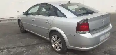 Véhicule à la ferraille opel                                               vectra c berlina                                                                                                                                                                                                                                           cosmo                                                                                                                                                                                                                                                      de l'année 2007 alimenté z19dth