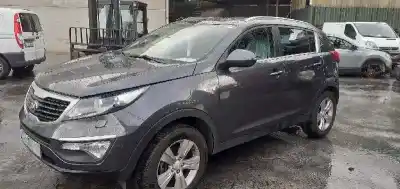 Vehicul casat KIA SPORTAGE Emotion 4x2 al anului 2013 alimentat D4FD