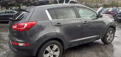 Vehicul casat kia sportage emotion 4x2 al anului 2013 alimentat d4fd