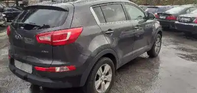 Vehicul casat kia sportage emotion 4x2 al anului 2013 alimentat d4fd