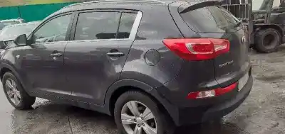 Vehicul casat kia sportage emotion 4x2 al anului 2013 alimentat d4fd