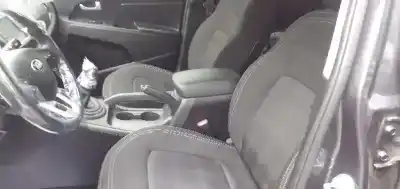 Vehicul casat kia sportage emotion 4x2 al anului 2013 alimentat d4fd