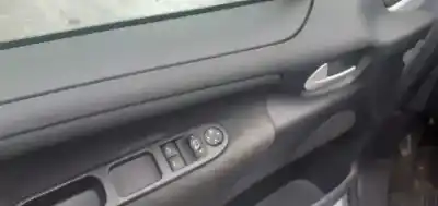 Veículo de Sucata peugeot 207 confort do ano 2007 alimentado 9hx