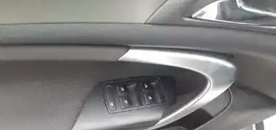 Здавання транспортного засобу opel insignia sports tourer sport 4x4 року 2010 потужний a20dth