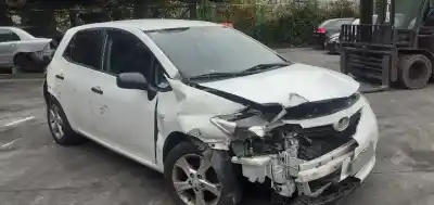Здавання транспортного засобу toyota auris (_e15_) 2.0 d-4d (ade150_) року 2007 потужний 1ndtv