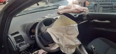 Veículo de Sucata toyota auris active do ano 2009 alimentado 1nr