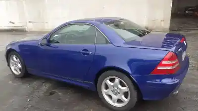 Verschrottungsfahrzeug mercedes-benz clase slk (w170) roadster 230 compressor (170.449) des jahres 2002 angetrieben m111983