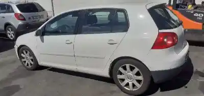 Hurda Aracı volkswagen golf v berlina (1k1) highline yılın 2004 güçlü bkd