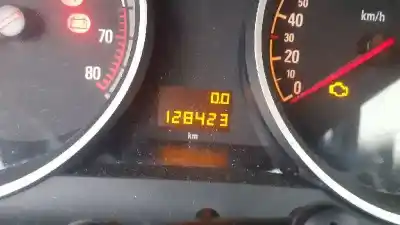 Veículo de Sucata opel zafira b 1.6 16v cat do ano 2008 alimentado z 16 xer