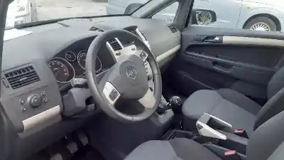 Veículo de Sucata opel zafira b 1.6 16v cat do ano 2008 alimentado z 16 xer