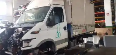 Veicolo di demolizione IVECO DAILY CAJA ABIERTA 2.8 Cng dell'anno 2002 alimentato 814043B