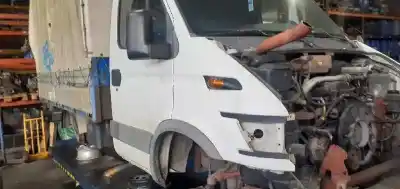 Veicolo di demolizione iveco daily caja abierta 2.8 cng dell'anno 2002 alimentato 814043b