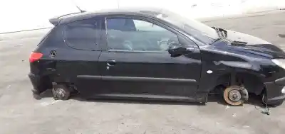 Здавання транспортного засобу peugeot 206 berlina 1.6 16v cat року 1998 потужний 