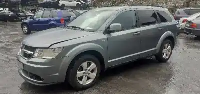 Veículo de Sucata dodge journey se do ano 2010 alimentado bwd
