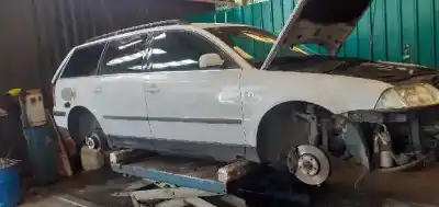 Verschrottungsfahrzeug volkswagen passat berlina (3b3) 1.9 tdi des jahres 2003 angetrieben avb