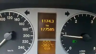 Здавання транспортного засобу mercedes-benz clase b (w245) 2.0 cdi cat року 2007 потужний 640940