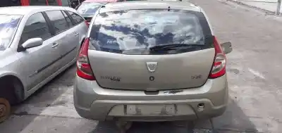 Veículo de Sucata dacia sandero ambiance do ano 2009 alimentado d4f732