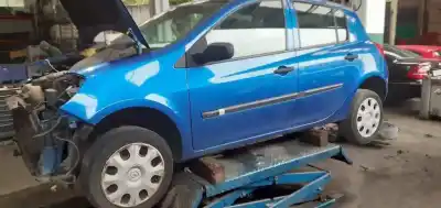 Veículo de Sucata RENAULT CLIO III Pack Authentique do ano 2005 alimentado 