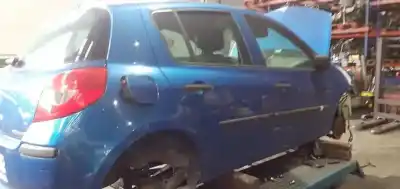 Veículo de Sucata renault clio iii pack authentique do ano 2005 alimentado 