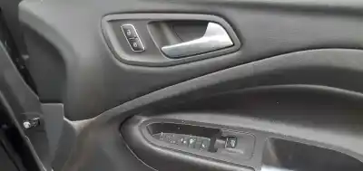 Здавання транспортного засобу ford                                               kuga (cbs)                                                                                                                                                                                                                                                 titanium року 2014 потужний 