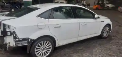 Sloopvoertuig ford mondeo berlina (ca2) limited edition van het jaar 2012 aangedreven 