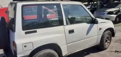 Veículo de Sucata suzuki vitara se/sv (et) 2.0 hdi largo superlujo do ano 2002 alimentado rhy